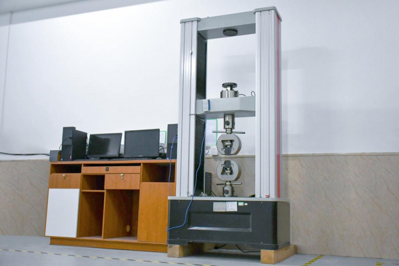 دستگاه کششی